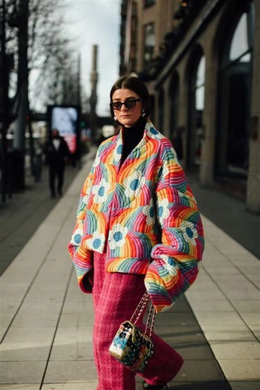 شارع نابض بالحياة - الزي على الطراز